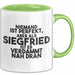 Siegfried Tasse Niemand Ist Perfekt, Siegfried Ist Nah Dran Geschenk Grün Trendation