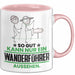Wanderführer Geschenk Tasse So Gut Kann Nur Ein Wanderführer Aussehen Geschenkidee Kaffee-Becher Rosa Trendation