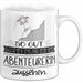 Abenteurerin Geschenk Tasse So Gut Kann Nur Eine Abenteurerin Aussehen Geschenkidee Geburtstag Weihnachten Lustig Weiß Trendation