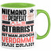Gitarrist Geschenk Tasse Lustige Geschenkidee für Gitarrist Geburtstag Kaffee-Becher Niemand Ist Perfekt Aber Als Gitarrist Ist Man Nah Dran Grün Trendation