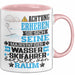 Wasserskifahrer Geschenk Tasse Lustiger Spruch Erheben Sie Sich Der Wasserskifahrer Betritt den Raum Rosa Trendation