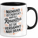 Roswitha Tasse Geschenk Niemand Ist Perfekt Roswitha Verdammt Nah Dran Geschenkidee Schwarz Trendation