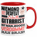 Gitarrist Geschenk Tasse Lustige Geschenkidee für Gitarrist Geburtstag Kaffee-Becher Niemand Ist Perfekt Aber Als Gitarrist Ist Man Nah Dran Rot Trendation