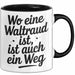 Waltraud Tasse Geschenk Wo Eine Waltraud Ist Ist Auch Ein Weg Geschenkidee Becher mit Name Schwarz Trendation