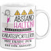 Karatesportlerin Tasse Geschenk Lustig Abstand Halten Hochleistungs-Karatesportlerin Mit Drang Zur Perfektion Bei Der Arbeit Weiß Trendation
