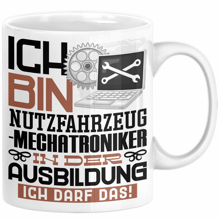 Nutzfahrzeugmechatroniker Ausbildung Tasse Geschenk Ich Bin Nutzfahrzeugmechatroniker In Der Ausbildung Ich Darf Das Geschenkidee Spruch Weiß Trendation