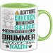 Drummer Geschenk Tasse Lustiger Spruch Erheben Sie Sich Der Drummer Betritt den Raum Grün Trendation