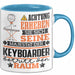 Keyboarder Geschenk Tasse Lustiger Spruch Erheben Sie Sich Der Keyboarder Betritt den Raum Blau Trendation