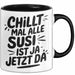 Susi Tasse Geschenk Chillt Mal Alle Susi Ist Ja Jetzt Da Geschenkidee Becher mit Name Schwarz Trendation