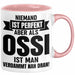 Ossi Geschenk Tasse Ostdeutschland Ossi Geschenkidee Niemand Ist Perfekt Aber Als Ossi Ist Man Verdammt Nah Dran Dresden Leipzig Kaffee-Becher Rosa Trendation