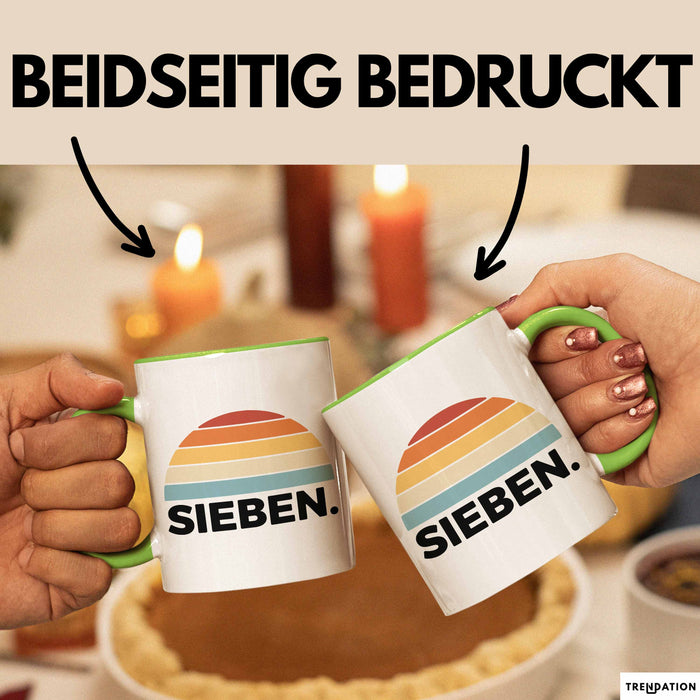 Tasse Retro SIEBEN. Design mit Sonnenuntergangsfarben 7. Geburtstag Jungs Grün Trendation