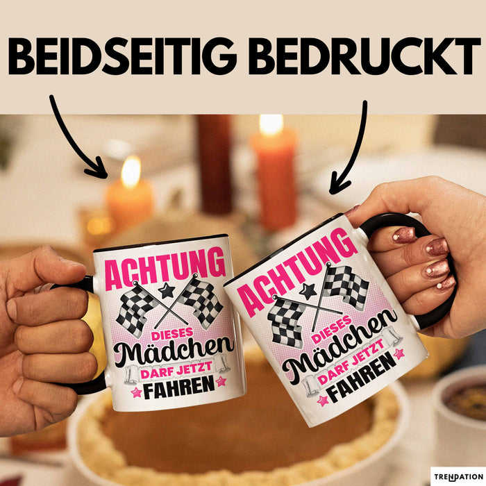 Führerschein Bestanden Geschenk Tasse Bestandener Führerschein Achtung Dieses Mädchen Darf Jetzt Fahren Fahrschule Kaffee-Becher Trendation