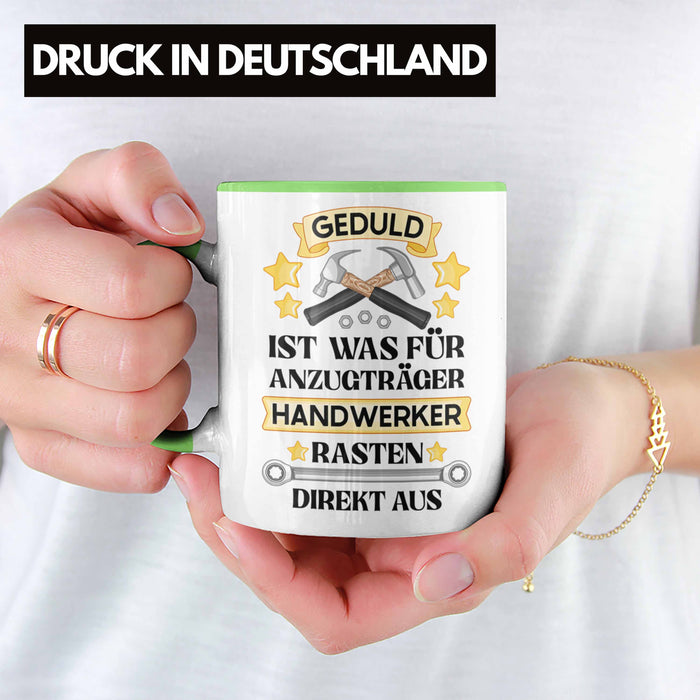 Trendation - Handwerker Tasse mit Spruch Geschenke für Handwerk Kaffeebecher KFZ Mechaniker Mechatroniker Grün Trendation