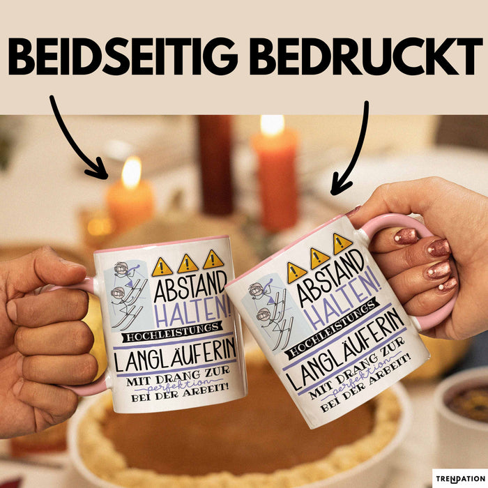 Langläuferin Tasse Geschenk Lustig Abstand Halten Hochleistungs-Langläuferin Mit Drang Zur Perfektion Bei Der Arbeit Rosa Trendation