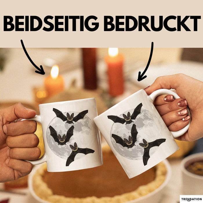 Halloween Tasse Geschenk Fledermäuse Vollmond Grafik Geschenkidee Weiß Trendation