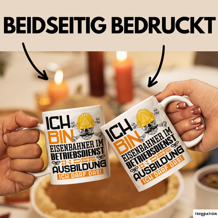 Eisenbahner im Betriebsdienst Ausbildung Tasse Geschenk Ich Bin Eisenbahner im Betriebsdienst In Der Ausbildung Ich Darf Das Geschenkidee Spruch Weiß Trendation