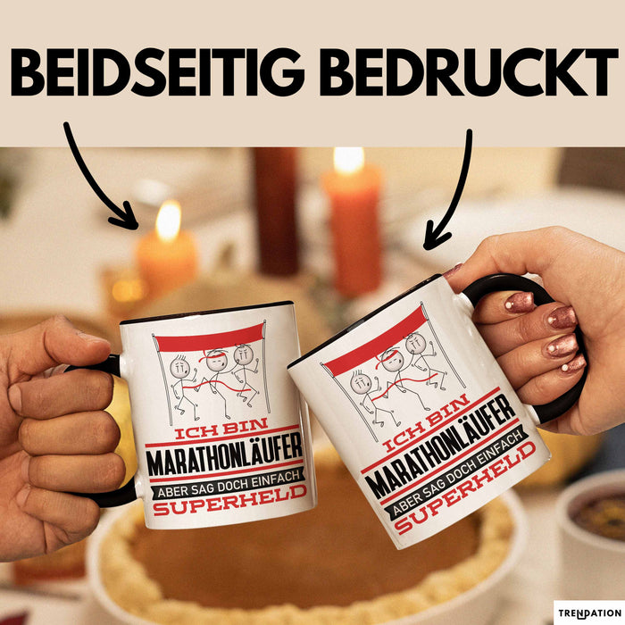 Marathonläufer Geschenk Tasse Ich Bin Marathonläufer Aber Sag Doch Einfach Superheld Lustige Geschenkdiee für Marathonläufer Kaffee-Becher Schwarz Trendation