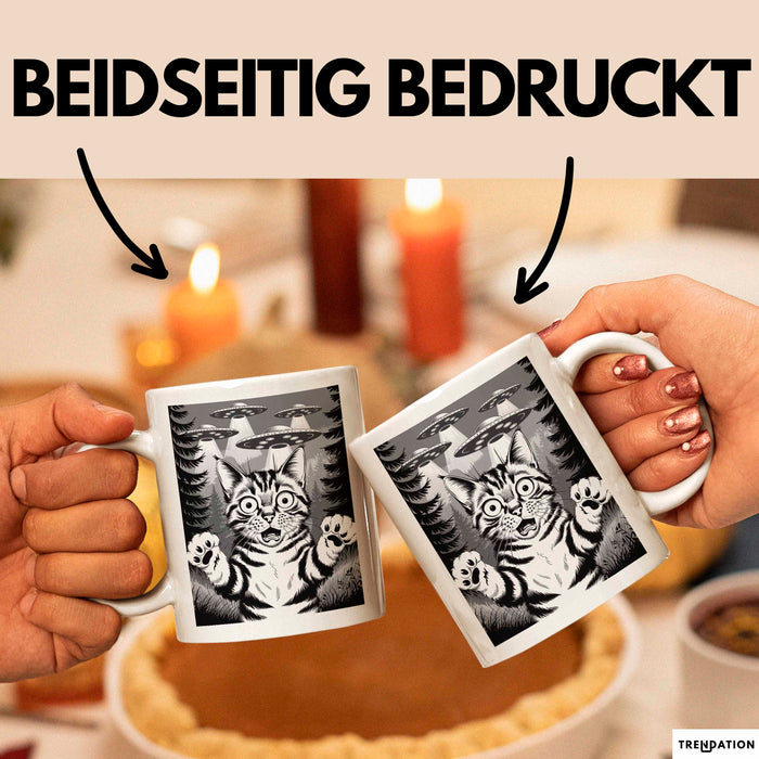 Katzen Tierliebhaber Tasse Geschenk Lustige Geschenkidee Spruch Alien UFO Katze Weiß Trendation