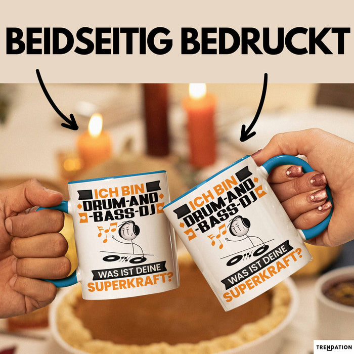 Drum-and-Bass-DJ Tasse Geschenk für Drum-and-Bass-DJ Geburtstag Lustiger Spruch Kaffee-Becher Was Ist Deine Superkraft Blau Trendation