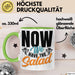 Now We Have The Salad Tasse Geschenk Deutsch Englisch Wortspiel Grün Trendation