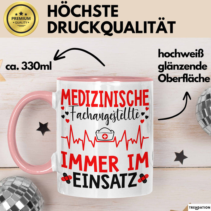 Medizinischer Assistent Arzt Tasse Geschenk Lustige Geschenkidee Spruch Medizinische Fachangestellte Immer Im Einsatz Rosa Trendation