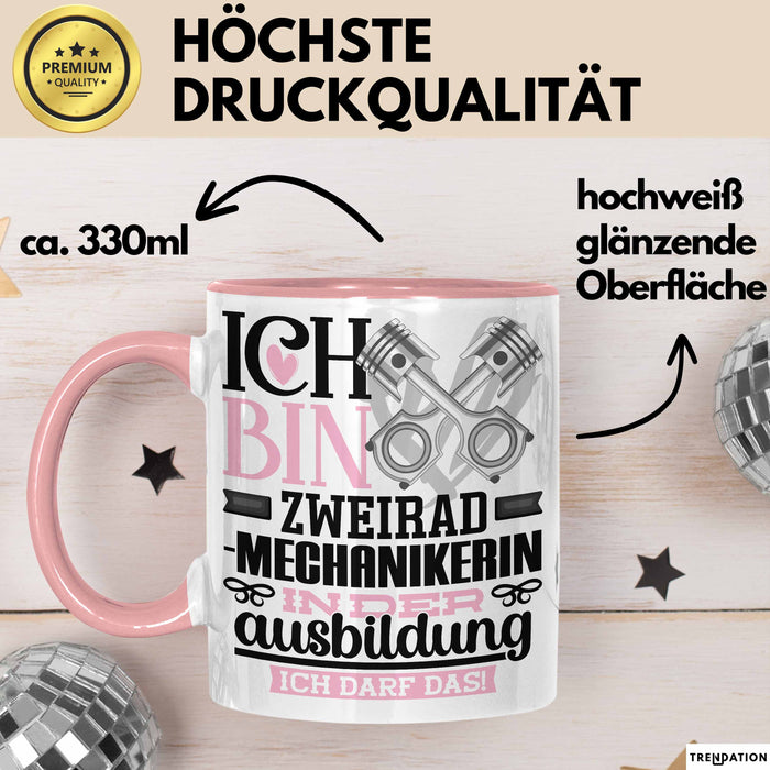 Zweiradmechanikerin Ausbildung Start Geschenk Tasse Ich Bin Zweiradmechanikerin In Der Ausbildung Ich Darf Das Kaffee-Becher Geschenkidee Rosa Trendation
