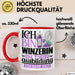 Winzerin Ausbildung Start Geschenk Tasse Ich Bin Winzerin In Der Ausbildung Ich Darf Das Kaffee-Becher Geschenkidee Rot Trendation