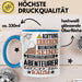 Abenteurer Geschenk Tasse Lustiger Spruch Erheben Sie Sich Der Abenteurer Betritt den Raum Blau Trendation