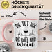 Weintrinkerin Tasse Geschenk Die Tut Nix Die Will Nur Wein Kaffee-Becher Rosa Trendation