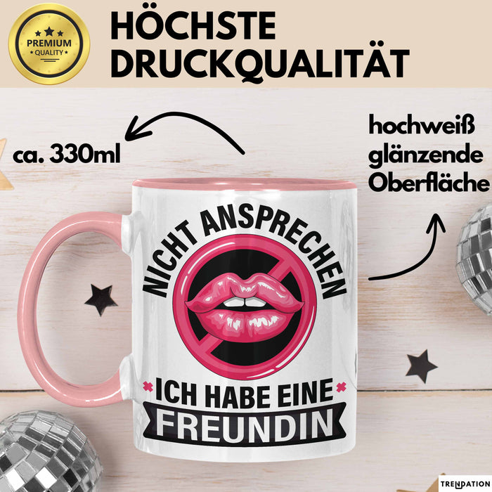 Freundin Tasse "Ich habe eine Freundin nicht ansprechen" lustige Geschenkidee Rosa Trendation