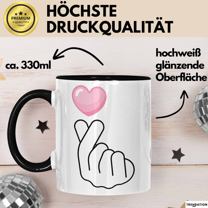 KPop Tasse Geschenk Finger Heart Herz Grafik Geschenkidee Fans Schwarz Trendation