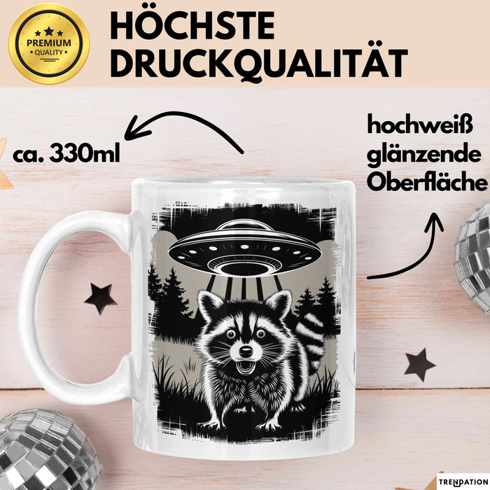 Waschbär Tierliebhaber UFO Alien Tasse Geschenk Lustige Geschenkidee Spruch Weiß Trendation