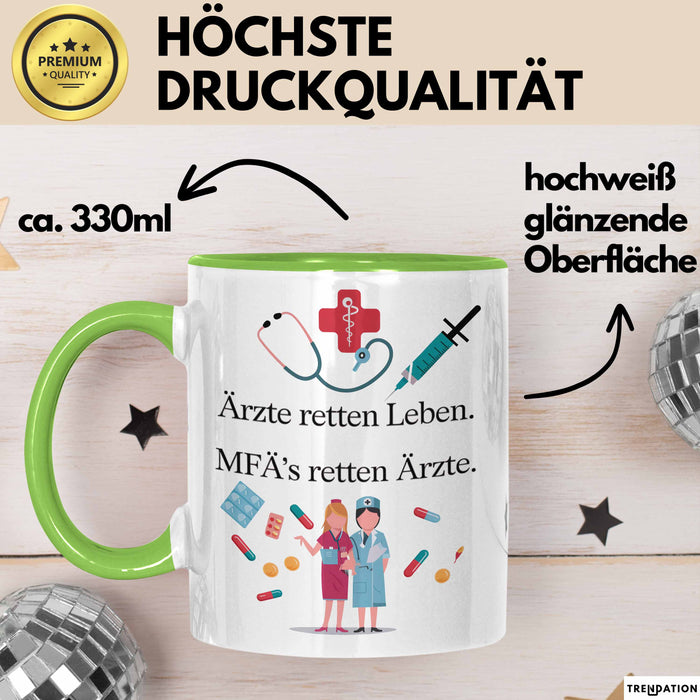 Medizinstudent Arzt Tasse Geschenk Lustige Geschenkidee Spruch Ärzte Retten Leben Mfas Retten Ärzte Grün Trendation