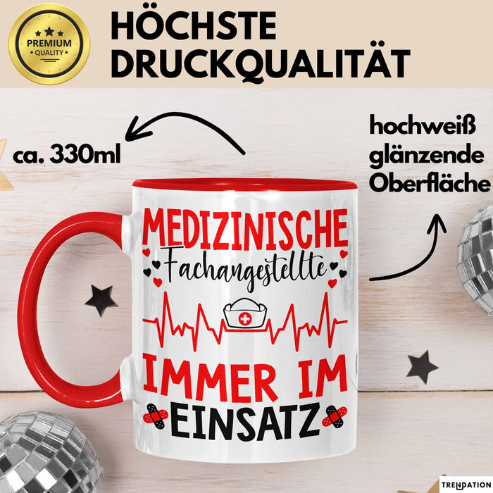 Medizinischer Assistent Arzt Tasse Geschenk Lustige Geschenkidee Spruch Medizinische Fachangestellte Immer Im Einsatz Rot Trendation