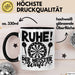 Dart-Spieler Geschenk Tasse Kaffee-Becher Darts Geschenkidee Spruch Geburtstag Ruhe Der Meister Wirft Schwarz Trendation
