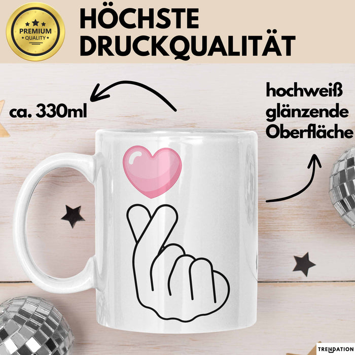 KPop Tasse Geschenk Finger Heart Herz Grafik Geschenkidee Fans Weiß Trendation