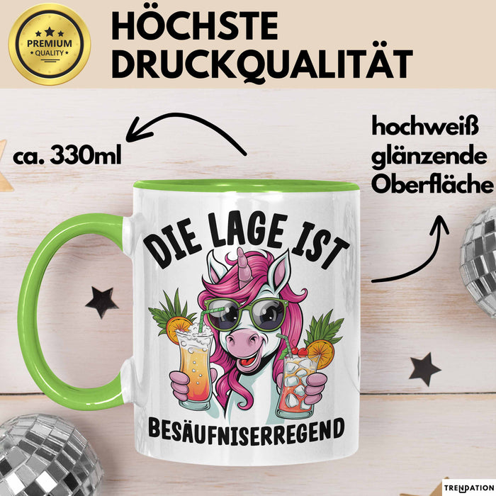 Humor Tasse Geschenk Die Lage Ist Besäufniserregend Geschenkidee Kaffee-Becher Grün Trendation