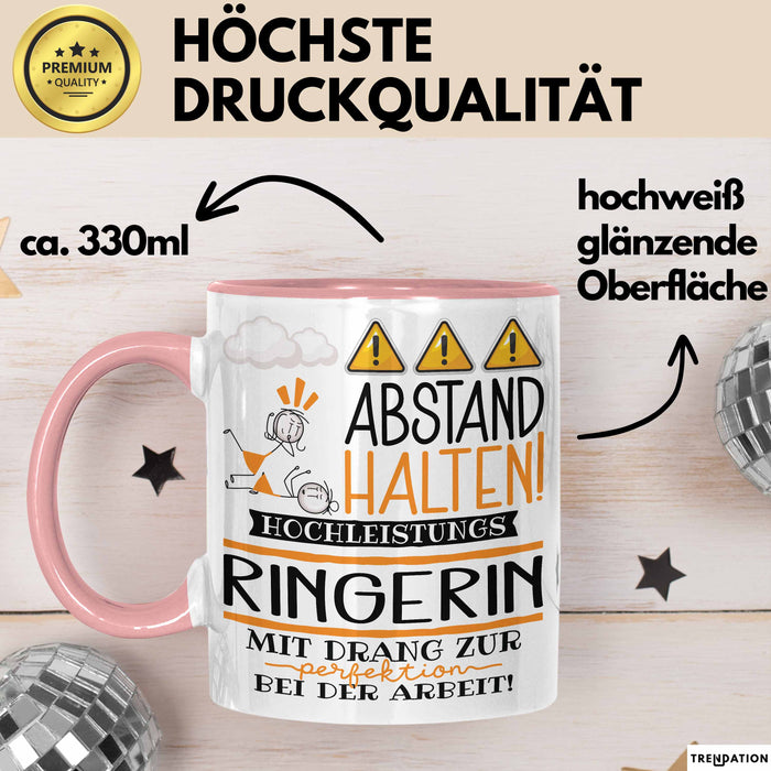 Ringerin Tasse Geschenk Lustig Abstand Halten Hochleistungs-Ringerin Mit Drang Zur Perfektion Bei Der Arbeit Rosa Trendation