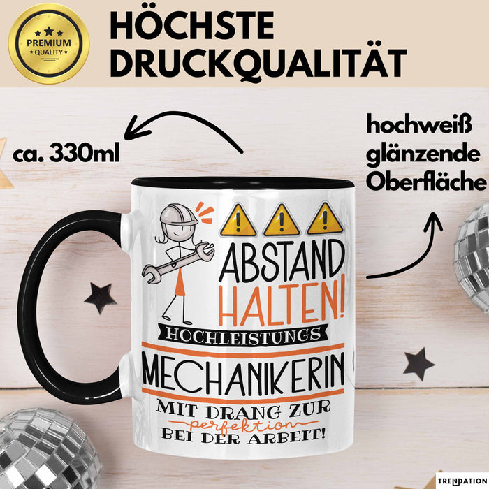 Mechanikerin Tasse Geschenk Lustig Abstand Halten Hochleistungs-Mechanikerin Mit Drang Zur Perfektion Bei Der Arbeit Trendation