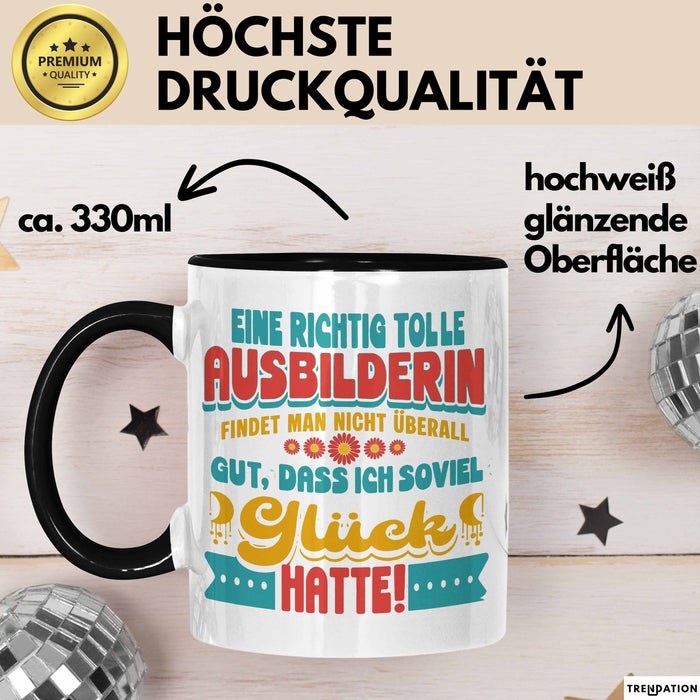 Trainer Coach Tasse Geschenk Lustige Geschenkidee Spruch Eine Richtig Tolle Ausbilderin Findet Man Nicht Überall Trendation