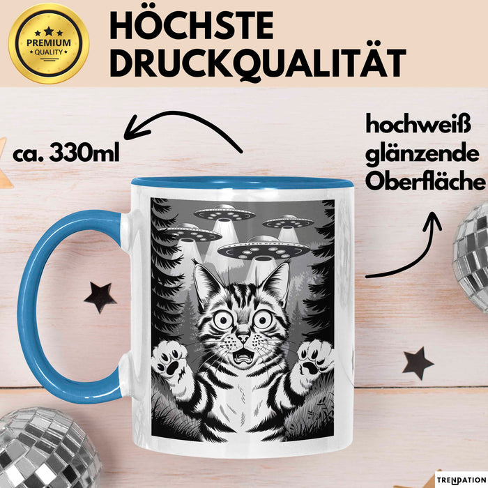 Katzen Tierliebhaber Tasse Geschenk Lustige Geschenkidee Spruch Alien UFO Katze Blau Trendation