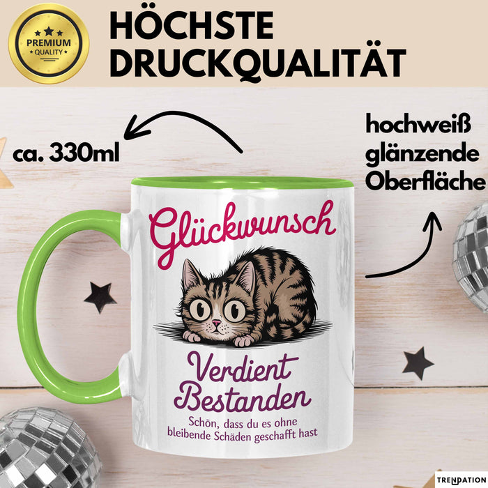 Schüler Abschluss Tasse Geschenk Lustige Geschenkidee Spruch Glückwunsch Verdient Bestanden Grün Trendation