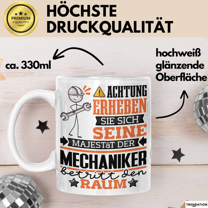 Mechaniker Geschenk Tasse Lustiger Spruch Erheben Sie Sich Der Mechaniker Betritt den Raum Weiß Trendation