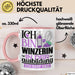 Winzerin Ausbildung Start Geschenk Tasse Ich Bin Winzerin In Der Ausbildung Ich Darf Das Kaffee-Becher Geschenkidee Rosa Trendation