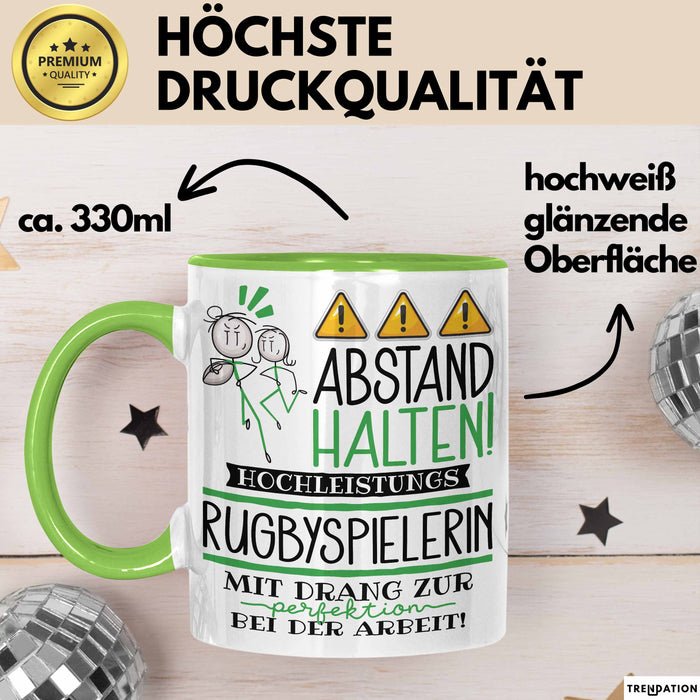 Rugbyspielerin Tasse Geschenk Lustig Abstand Halten Hochleistungs-Rugbyspielerin Mit Drang Zur Perfektion Bei Der Arbeit Grün Trendation