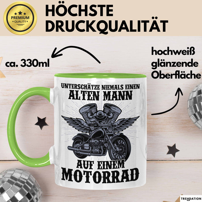 Motorradfahrer Geschenk Tasse Kaffee-Becher Motorrad Spruch Unterschätze Niemals Einen Alten Mann Auf Einem Motorrad Spruch Männer Grün Trendation
