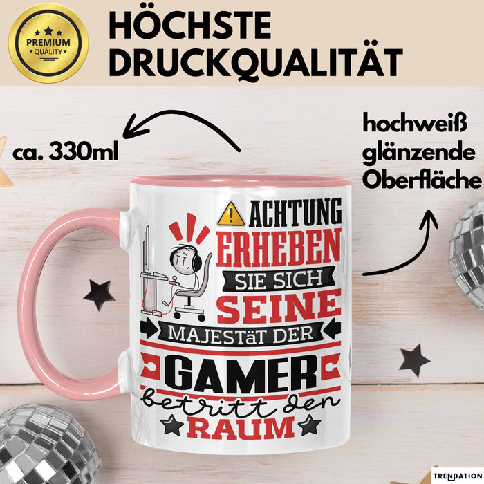 Gamer Geschenk Tasse Lustiger Spruch Erheben Sie Sich Der Gamer Betritt den Raum Rosa Trendation
