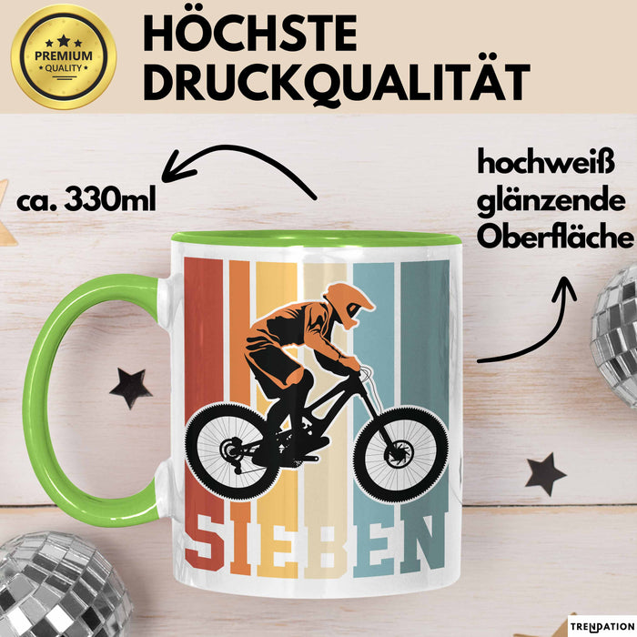 Tasse SIEBEN Grafik RetroStil Geschenkidee 7. Geburtstag Jungs Grün Trendation