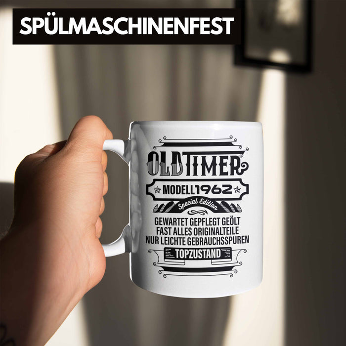 TRENDATION 60. Geburtstag Tasse Frau Mann Geschenk 60er Geschenkidee 60 Mutter Vater Weiß Trendation