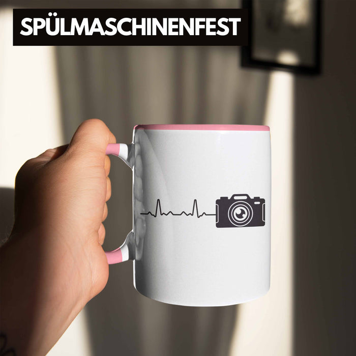 Trendation - Fotograf Tasse Zubehör Fotografie Geschenk Fotografieren Kaffeetasse Geschenkideen Lustiger Spruch Rosa Trendation